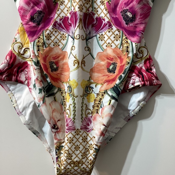 Camilla Floral One-Piece Swimsuit‎ Size 4 NWT - Picture 7 of 16